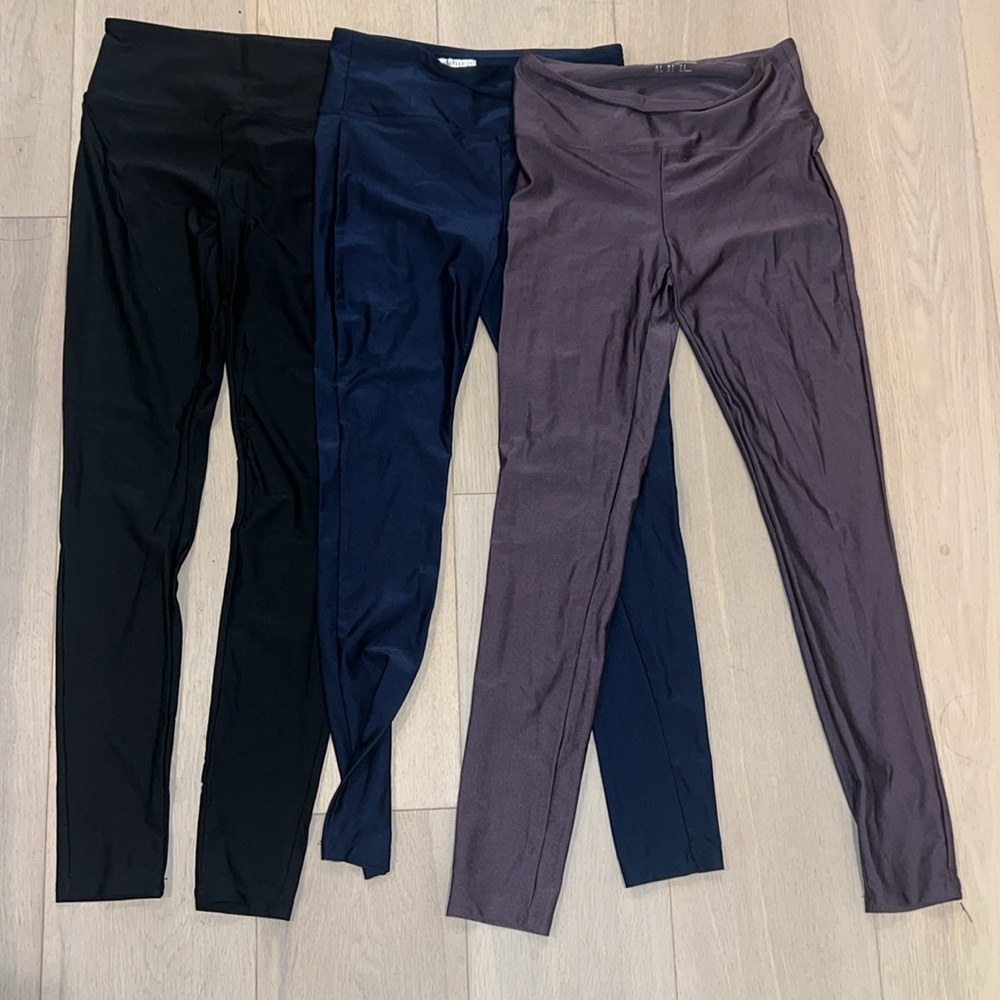 Forever 21, shiny leggings, size, small, navy, black,  and mauve ￼